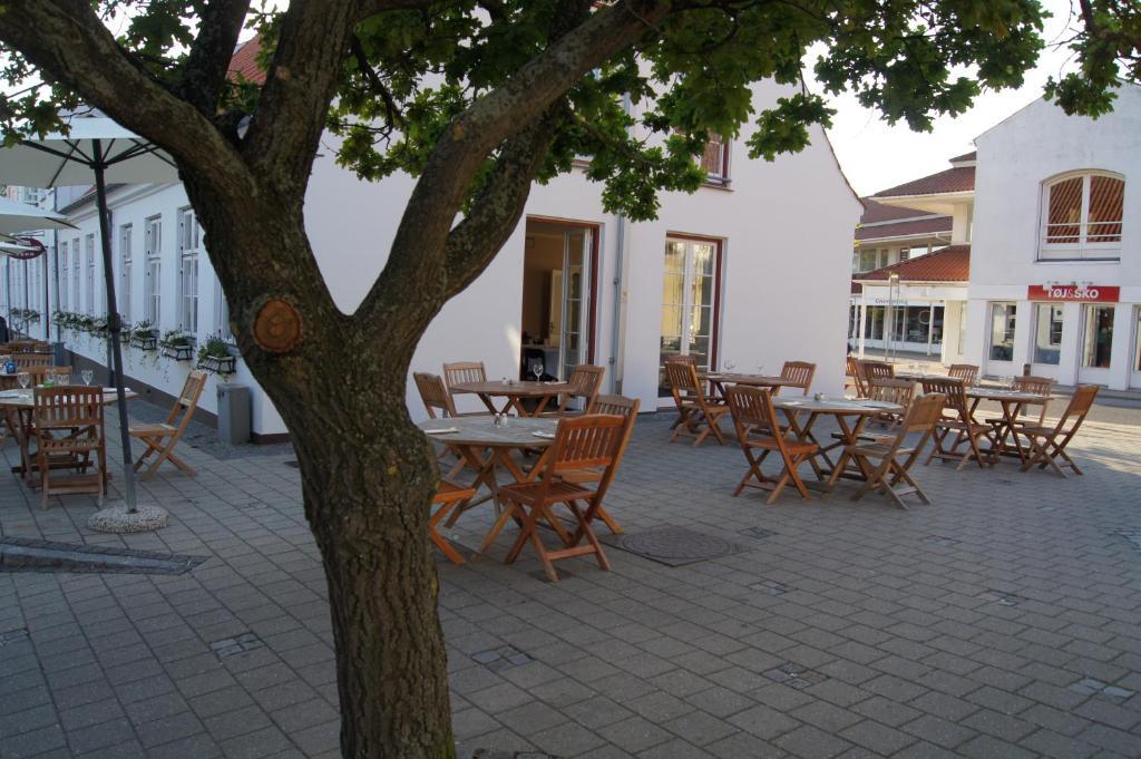 Hotel Radhuskroen Frederikssund Exterior foto