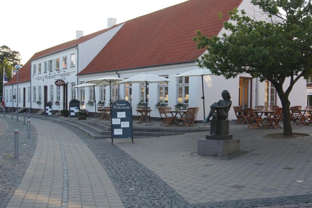 Hotel Radhuskroen Frederikssund Exterior foto