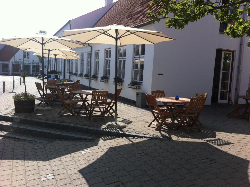 Hotel Radhuskroen Frederikssund Exterior foto